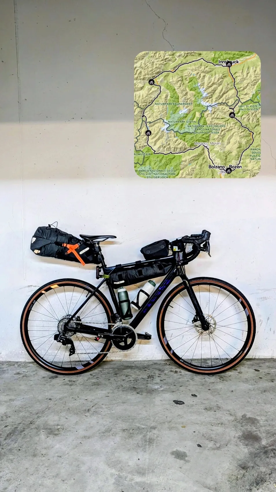 Ready to rumble für #Südtirol2026. Auf nach Innsbruck, bevor es dann ab morgen für eine Woche von Innsbruck 2x über den Alpenhauptkamm durc…