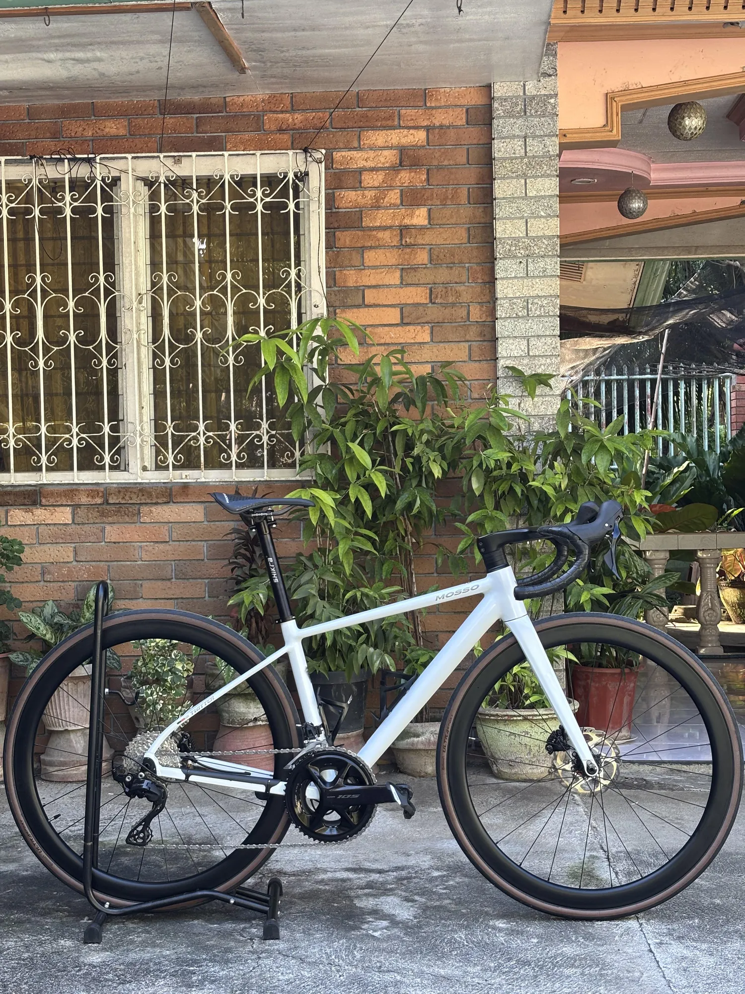 Just built my first road bike under $1000 and everything is brand new